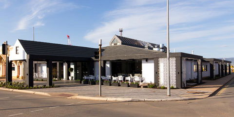 Ellen Hotel - Accommodation Perth 9