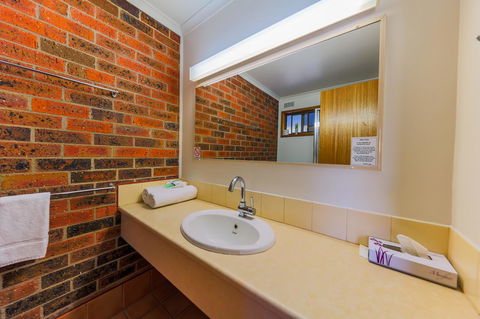 Country Roads Motor Inn Naracoorte - Accommodation Perth 33