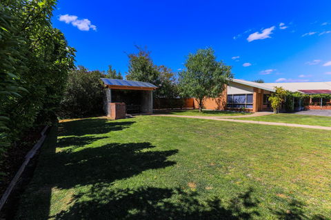 Country Roads Motor Inn Naracoorte - Accommodation Perth 9