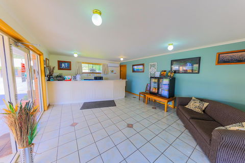 Country Roads Motor Inn Naracoorte - Accommodation Perth 14