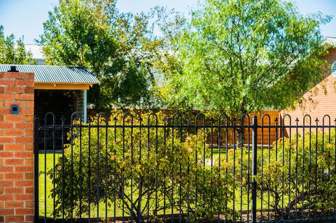 Country Roads Motor Inn Naracoorte - Accommodation Perth 44