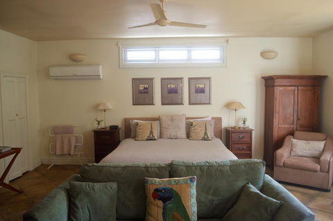 Athelney Cottage Bed And Breakfast - Perth Resorts 16