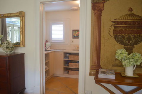 Athelney Cottage Bed And Breakfast - Perth Resorts 24