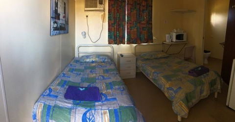 A1Cabins - Perth Resorts 4