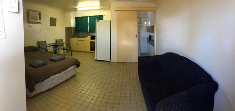 A1Cabins - Perth Resorts 3