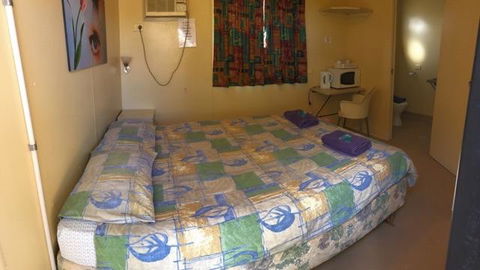 A1Cabins - Perth Resorts 5