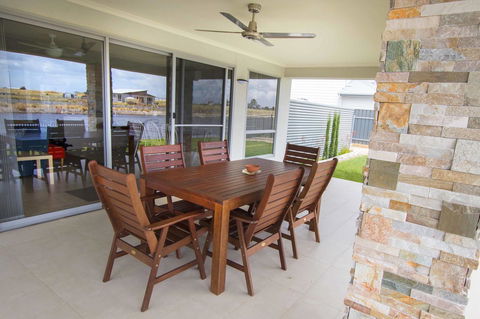 Brock's Base - Accommodation Perth 2