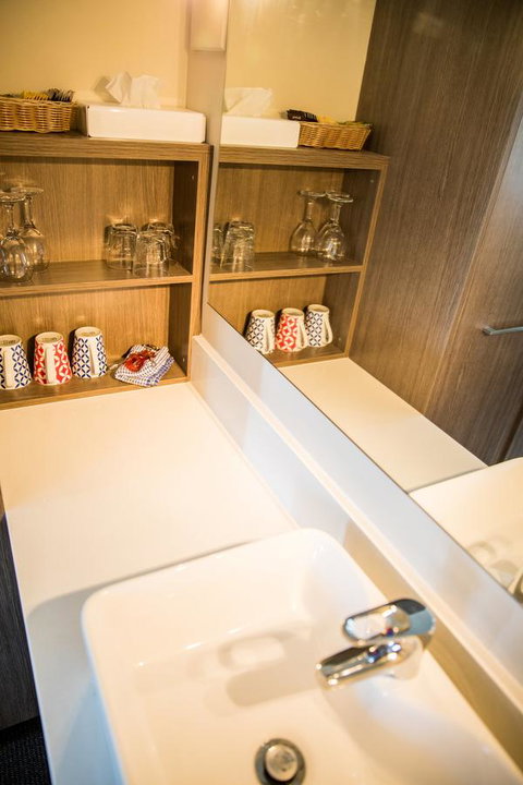 Lilac City Motor Inn & Steakhouse - Perth Resorts 28