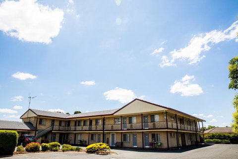 Lilac City Motor Inn & Steakhouse - Perth Resorts 0