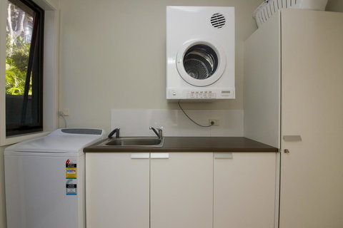 Boom 6 Boomerang Beach - Perth Resorts 18