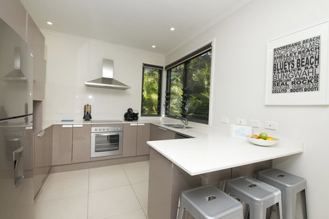 Boom 6 Boomerang Beach - Perth Resorts 11