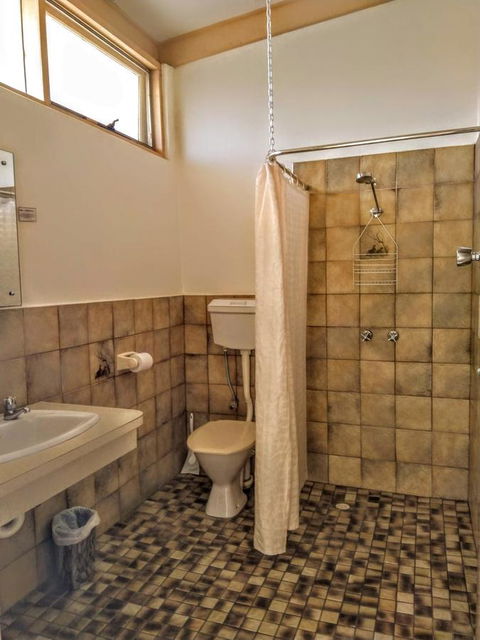 Highway One Motel - Perth Resorts 28