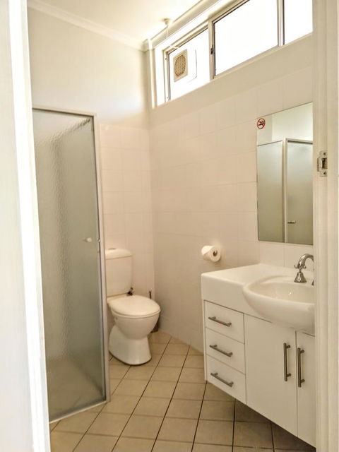 Highway One Motel - Perth Resorts 9