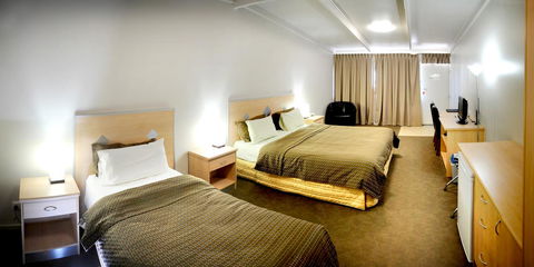 Highway One Motel - Perth Resorts 36