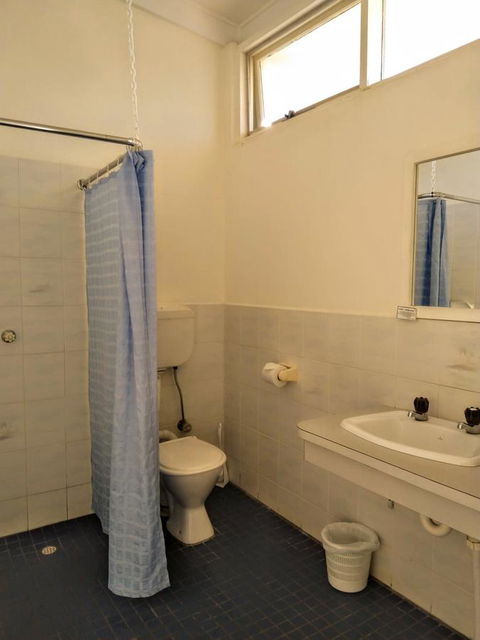 Highway One Motel - Perth Resorts 23
