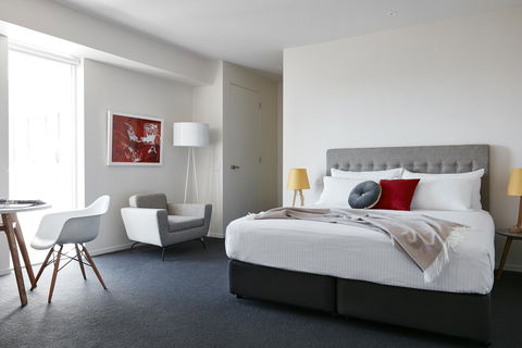 Art Series - The Watson - Accommodation Perth 13