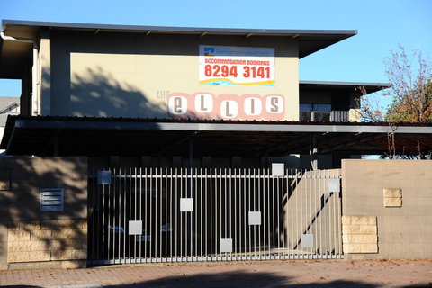 Glenelg Holiday Apartments-Ellis - Perth Resorts 1