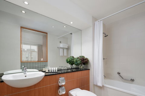 Rydges Newcastle - Accommodation Perth 14