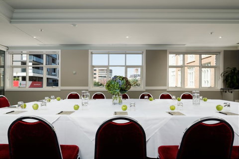 Rydges Newcastle - Accommodation Perth 42