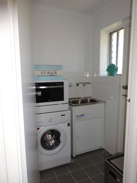 Aurora Holiday Apartment @West Beach - Accommodation Perth 24