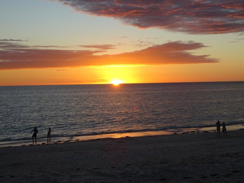 Aurora Holiday Apartment @West Beach - Accommodation Perth 18