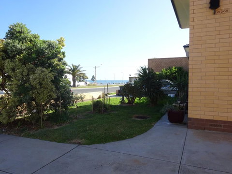 Aurora Holiday Apartment @West Beach - Accommodation Perth 32