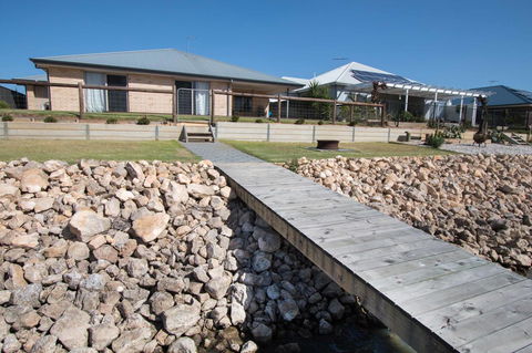 Waterfront On Jefferson, At Wellington Marina, SA - Accommodation Perth 19