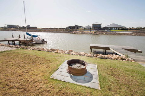 Waterfront On Jefferson, At Wellington Marina, SA - Accommodation Perth 2