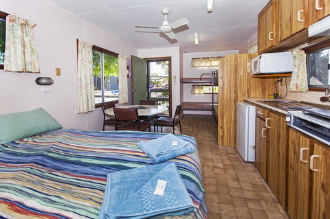 Echo Holiday Parks - Naracoorte - Accommodation Perth 2
