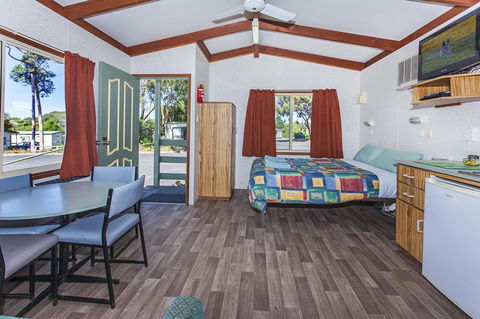 Echo Holiday Parks - Naracoorte - Accommodation Perth 43