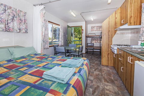 Echo Holiday Parks - Naracoorte - Accommodation Perth 0