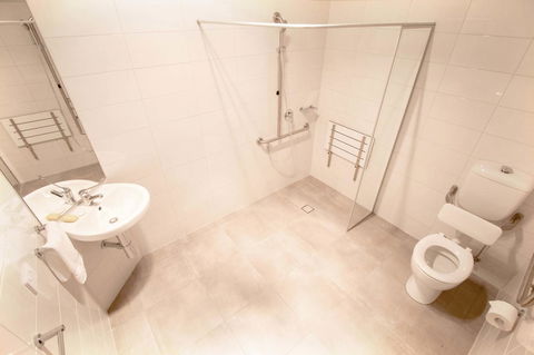 Wellington Lake Retreat - Perth Resorts 17