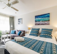 Aqua Waves Glenelg Central Studios - Perth Resorts