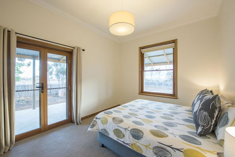 Flinders Bush Retreats - Accommodation Perth 0