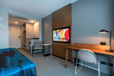 The Adnate Perth - Art Series - Accommodation Perth 12