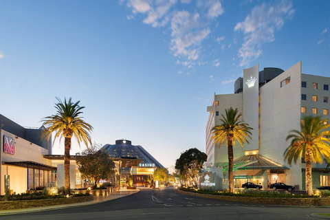 Crown Promenade Perth - Accommodation Perth 11