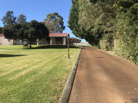 Karri Forest Motel - Accommodation Perth 2