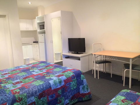Dunsborough Central Motel - Accommodation Perth 6