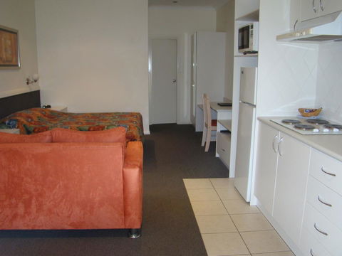 Dunsborough Central Motel - Accommodation Perth 22