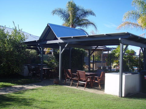 Dunsborough Central Motel - Accommodation Perth 14