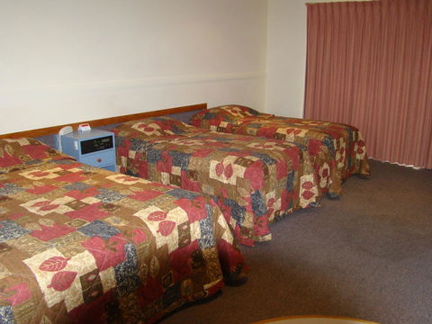 Dunsborough Central Motel - Accommodation Perth 23
