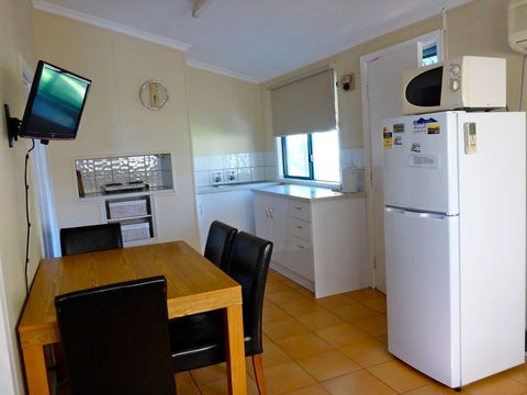 Lazy Lobster Holiday Units & Chalets - Accommodation Perth 24