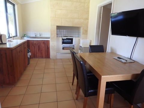 Lazy Lobster Holiday Units & Chalets - Accommodation Perth 4