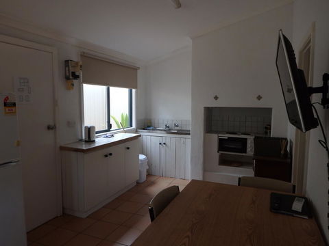 Lazy Lobster Holiday Units & Chalets - Accommodation Perth 16