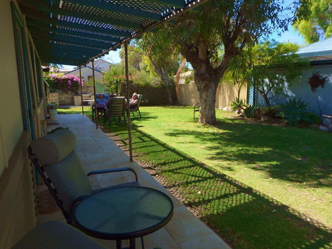 Lazy Lobster Holiday Units & Chalets - Accommodation Perth 30