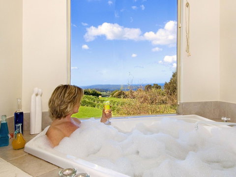 Chimes Spa Retreat - Accommodation Perth 35