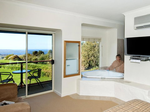 Chimes Spa Retreat - Accommodation Perth 38