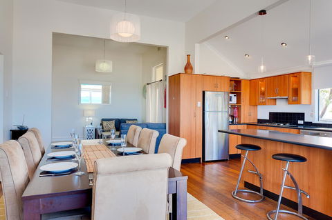 Cottesloe Beach House I - Accommodation Perth 19