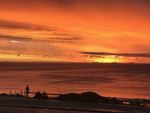 Cottesloe Beachfront Ocean View Apartment - Accommodation Perth 14