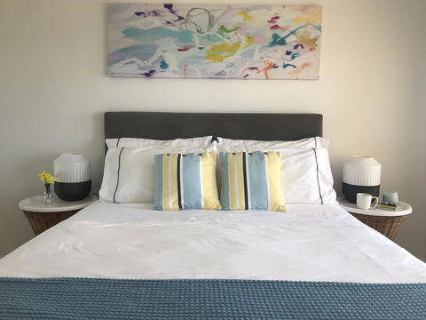 Cottesloe Beachfront Ocean View Apartment - Accommodation Perth 3